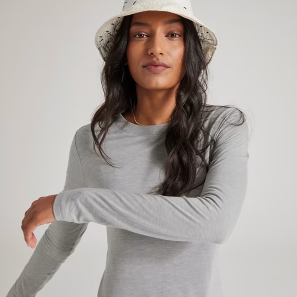 All Birds Sea Long Sleeve Tee in Medium Grey - Picture 2 of 9